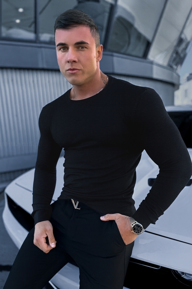 sweter-2.jpg